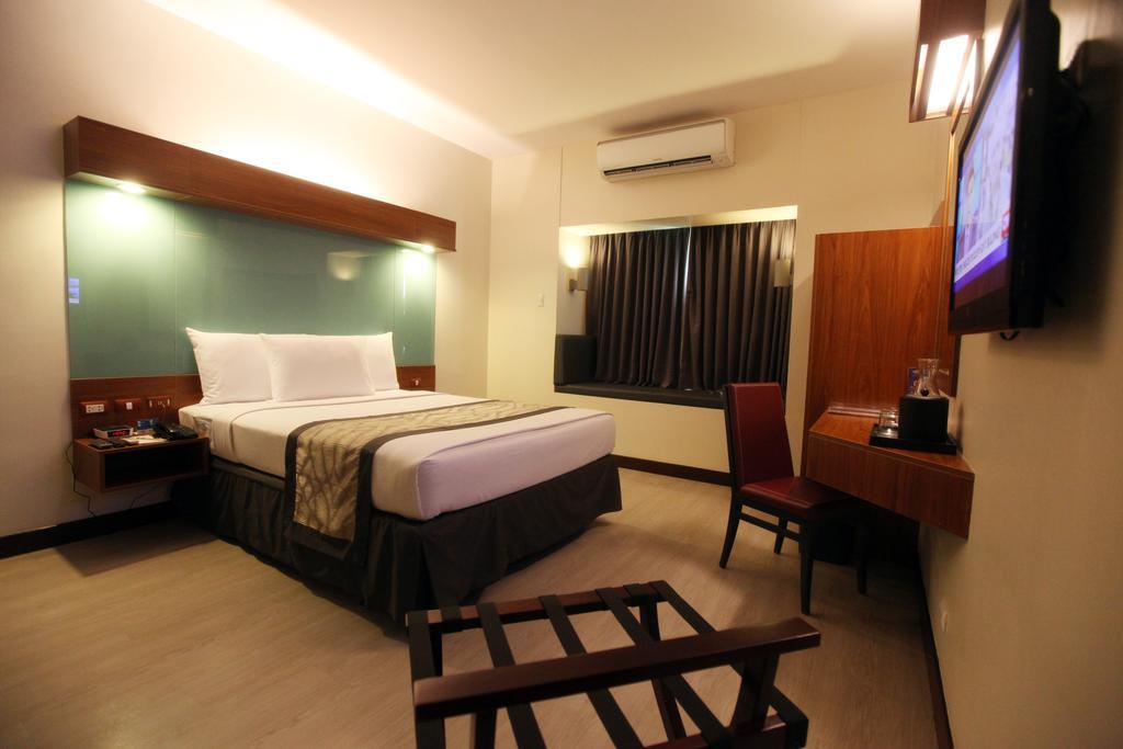 Microtel By Wyndham Up Technohub 3*