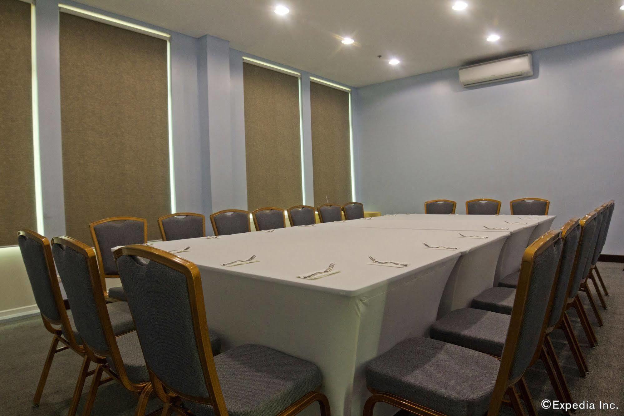 Microtel By Wyndham Up Technohub Quezon City